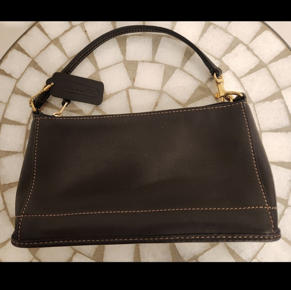 Coach black leather shoulder bag